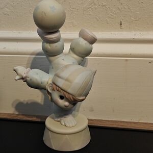 Precious Moments Smile Along the Way Figurine